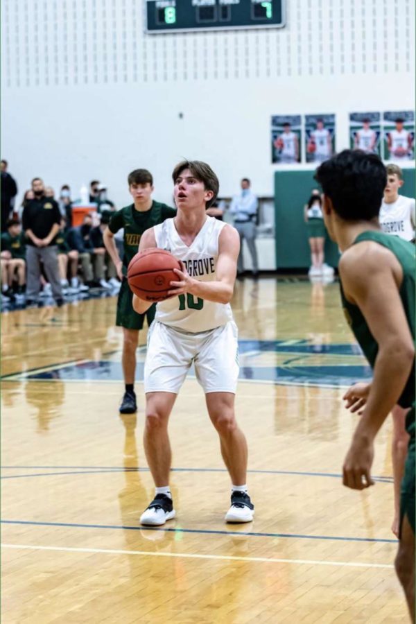  Senior Karl Vogelsang knocks down a free throw in the rival Woodgrove vs Loudoun Valley game. (Provided by Action Jackson Photos).